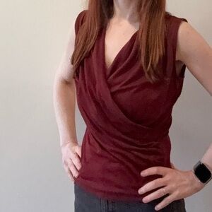 Banana Republic top, v neck, red size XS